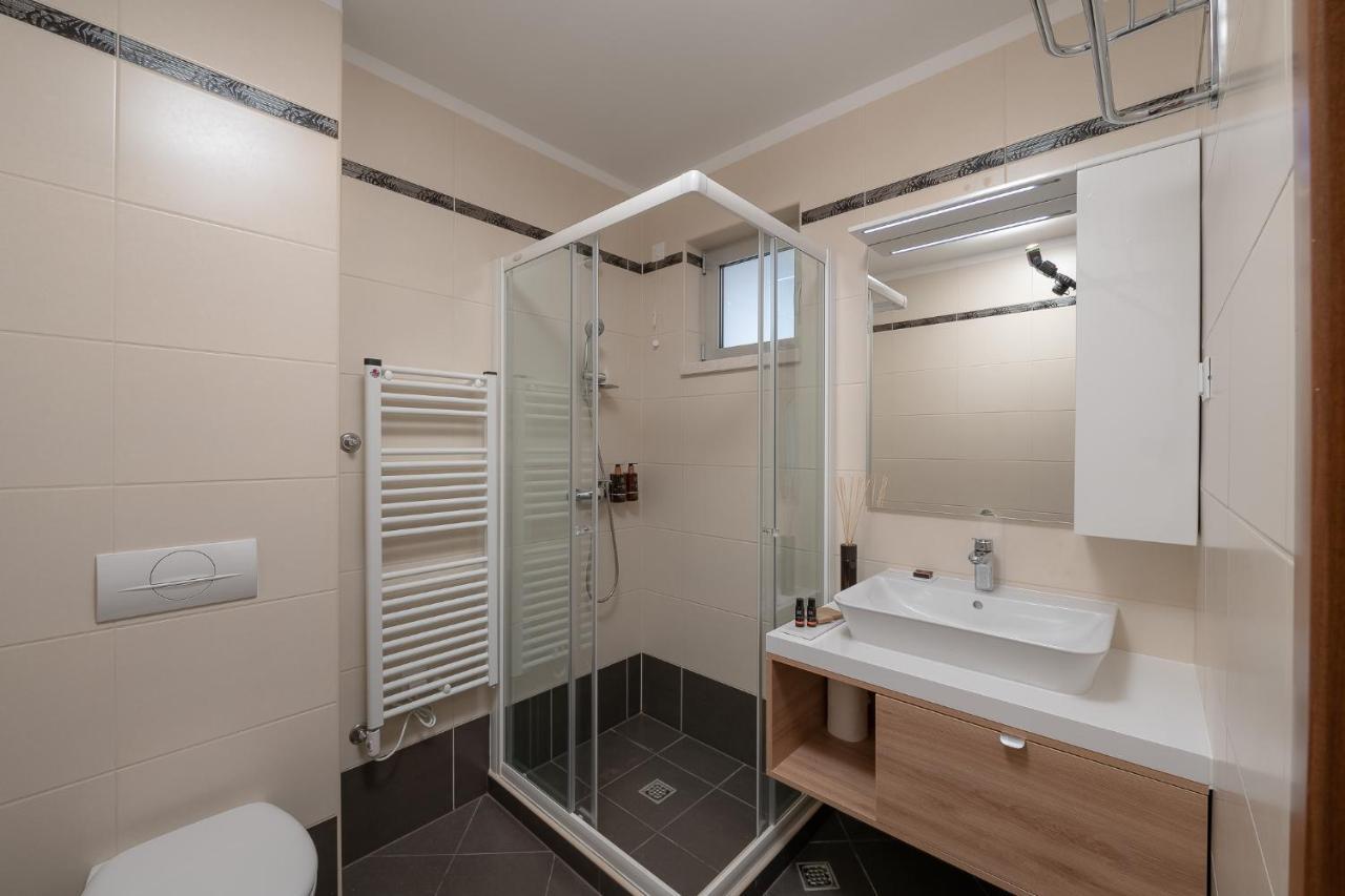 Baška Voda Noemia Apartments المظهر الخارجي الصورة