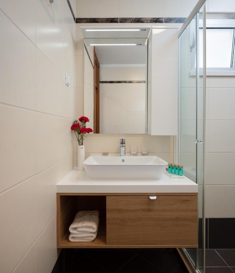 Baška Voda Noemia Apartments المظهر الخارجي الصورة